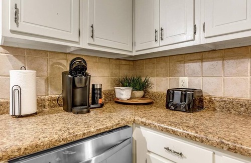 Winston - Salem House | Great 4 Long Stays! 4 Miles From Hosp & Shopping!