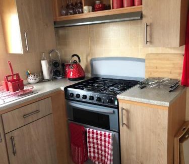 Heacham Other | Great 6 Berth Caravan With Side Decking In Heacham Ref 21054A