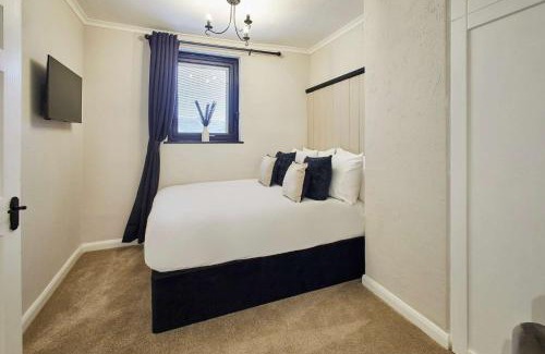 Great Ayton House | Great Ayton Townhouse Retreat-Sleeps 6-3Bed-2Bath