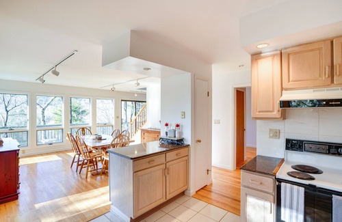 Glendale House | Great Barrington Lakeside Getaway w/Kayak & Grill