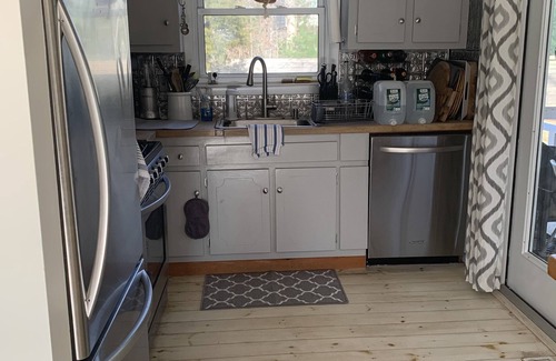 Barnes Landing Cottage | Great Beach Cottage Just Minutes From Amagansett!