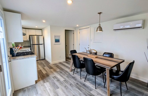 Drummond-North Elmsley Hotel | Great Blue Resorts - McCreary's Beach