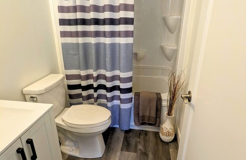 Drummond-North Elmsley Hotel | Great Blue Resorts - McCreary's Beach