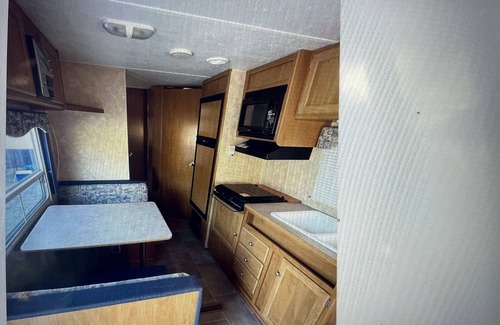 Lithonia House | GREAT CAMPER