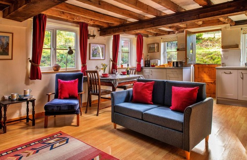 Tirabad Cottage | Great Cantal Granary