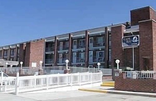 Admiral Estates Condo | Great Condo Close to the Beach