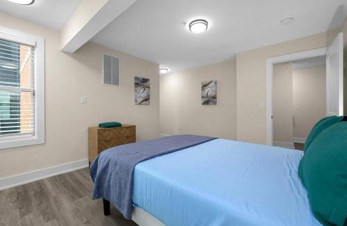 Columbia Heights Apartment | Great Duplex APT NEW 2BR