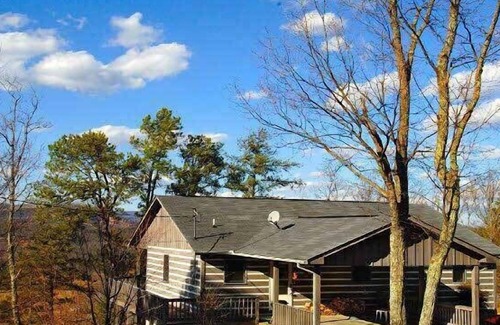 Wears Valley Cabin | Great Escape 2 Bedroom Cabin by RedAwning