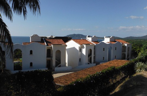 Tamarindo Condo | Great Escape, Breath Taking Views!