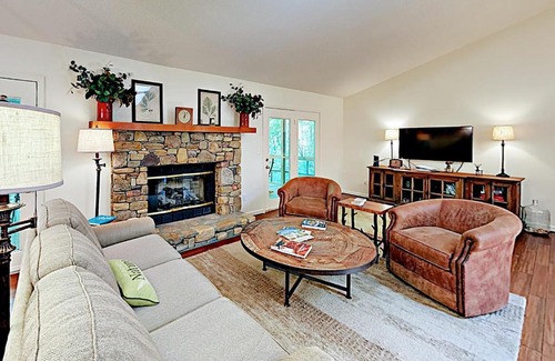 Brevard House | Great Escape Manor