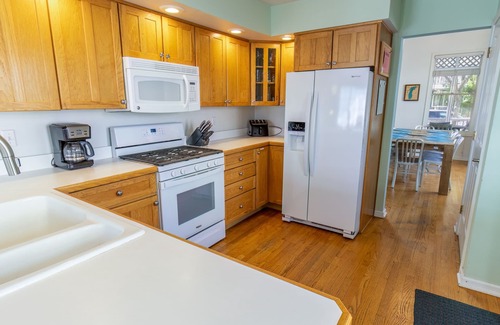 Michigan City Cottage | Great family beach house in Beachwalk Resort across from Lake Michigan beach