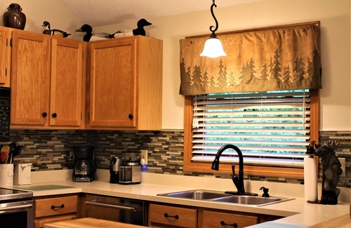 Lincoln House | GREAT FAMILY & FRIEND GAME ROOM-A/C, POOLS, HOT TUB, ALSO PROP#3482134