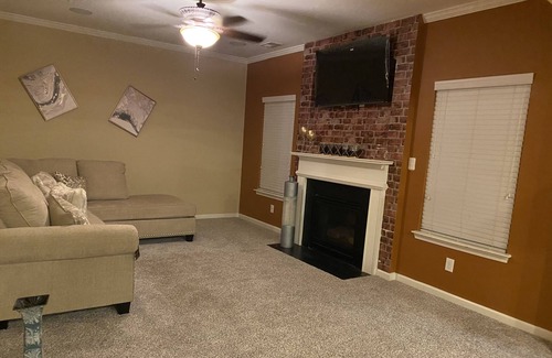 Cliftondale House | Great Family house w/in 20 minutes from great locations!