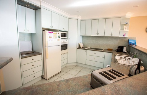 Mollymook Beach House | Great family sized home with everything you need. Extremely close to beach.
