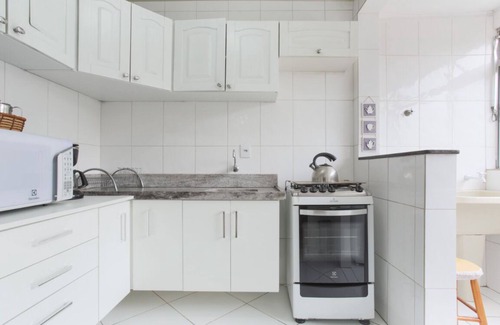 Passo da Areia Apartment | Great fit, Iguatemi Mall, Bourbon Country Mall, American Consulate