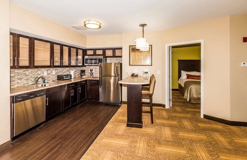 Farragut Apartment | Great for Business Travelers! Free Breakfast + 24h Business Center