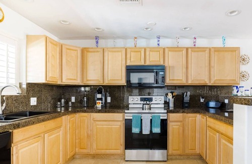 Pointe Scottsdale House | Great for Families- Near Old Town, Private Heated Pool, Spa, Pool Table, BBQ grill, WIFI, FREE GOLF!