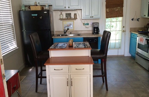 Mossy Oaks Cottage | Great for Military Families During Graduation or Vacation