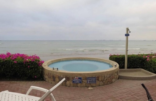 Salinas Apartment | Great getaway experience at Salinas, 3 bedroom/2 baths layout