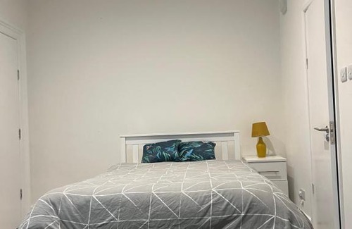 West Ealing Apartment | Great ground floor studio in ealing