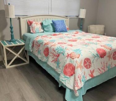 Tropic House | Great Home Close to shops, FIT, Beaches,and Space X