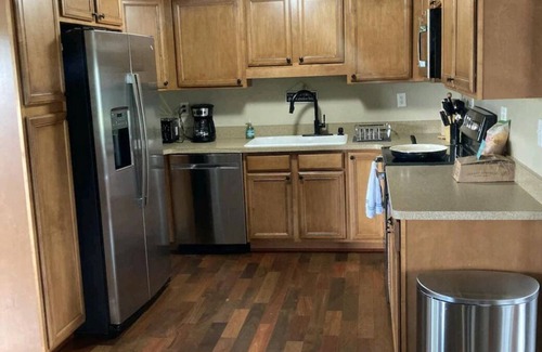 Acme House | Great home right next to the HORSE SHOW! A perfect place for your visit!nn