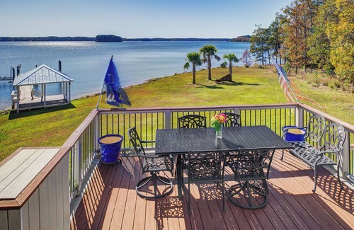 Prosperity House | Great house with dock on Lake Murray SC. Excellent for families, fishing, fun