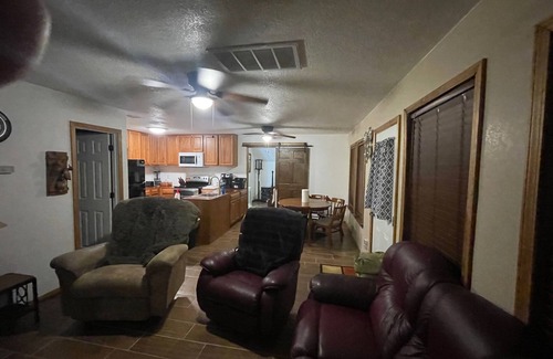 Aransas Pass Cottage | Great little cottage tucked away from busy road.nPlenty of parking for boat.