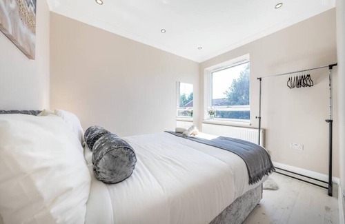 Northcote House | Great Location Cheerful Private House & Garden