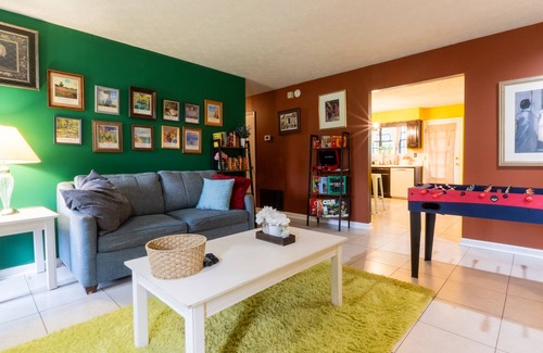 Jonesboro House | Great location home with theater room and foosball table