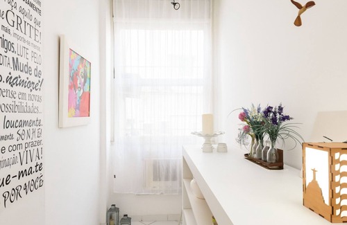 Leblon Apartment | Great Location in Leblon Cg103 Z1