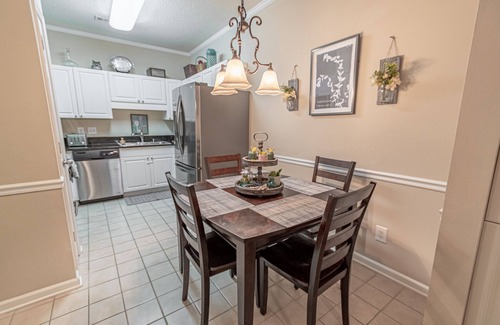 Vaught Condo | Great Location minutes from Golfing & the Beach!