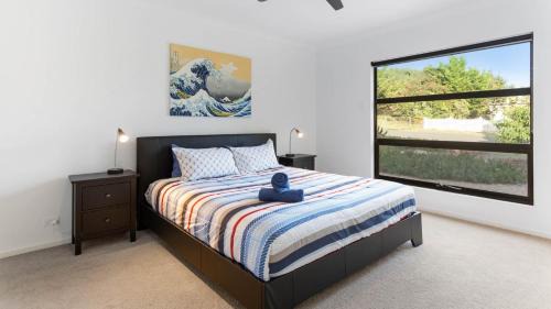 Goolwa Beach House | Great Ness Beach House - 8 Person Spa - Pet-Friendly - Netflix - Linen included