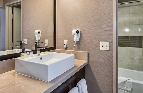 Downtown Las Vegas Hotel | Great Overnight Stay! Free Parking, Outdoor Pool, Near Fremont Street Experience