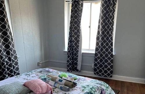 Lockland Apartment | Great Place, Corner Views! #1