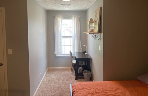 Stockwell House | Great Place For Friends & Family Near Purdue