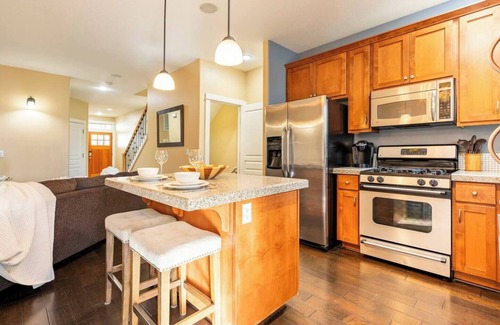 Beaverton House | Great Place To Come Stay