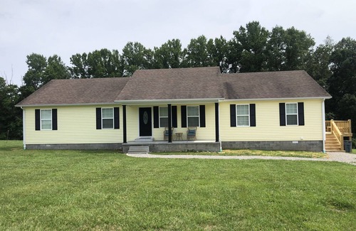 Russell Springs House | Great place to gather near Lake Cumberland