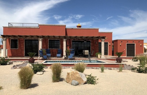 El Centenario House | !!!Great Pricing!!! - Water Views, Privacy, Heated Pool, Beautiful Home