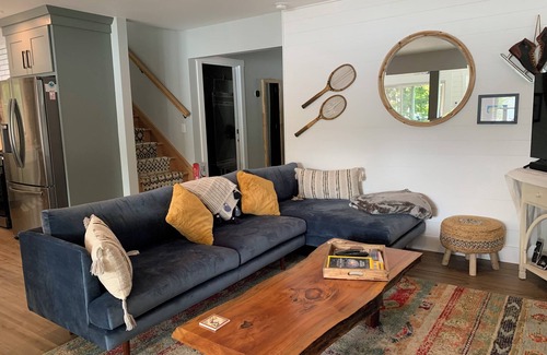Northville Cottage | Great Sacandaga Lake- Free extra night over Labor Day wknd. Late Sun. checkout.