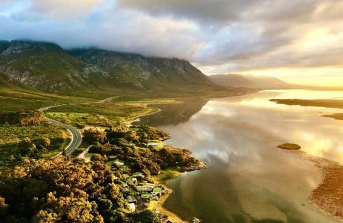 Voelklip House | Great spot with a view in Hermanus , South Africa