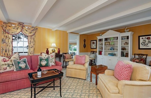 Bozman House | Great summer rates, Book today!