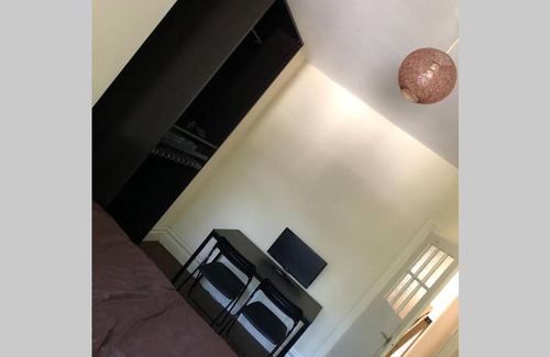 Barking Apartment | Great transport links Barking East London