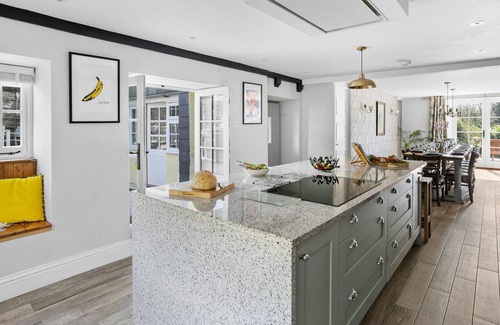 Liskeard House | Great Trethawle - a house that sleeps 14 guests in 7 bedrooms