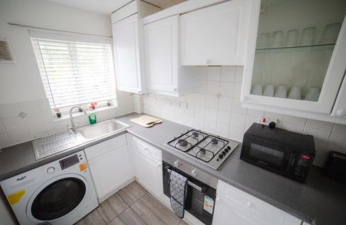 Thames Apartment | Great Value for Contractors, Groups, Families Stay Call Today OneStop Property Management Barking