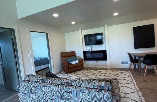 Sheridan House | Great views!