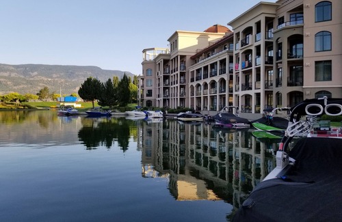 North End Apartment | Great waterfront property down town Kelowna