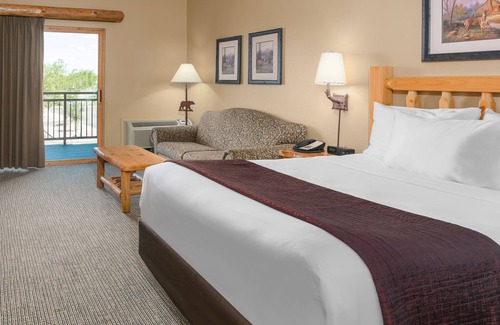 Anaheim Resort Resort | Great Wolf Lodge Anaheim, CA