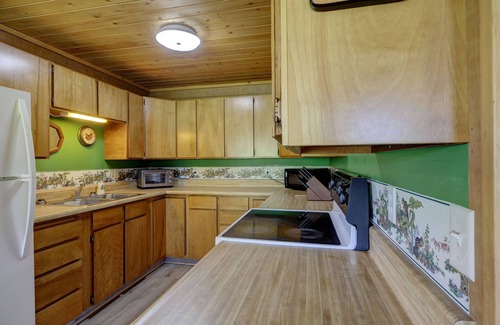 Buffalo House | Greater Buffalo Cabin Escape