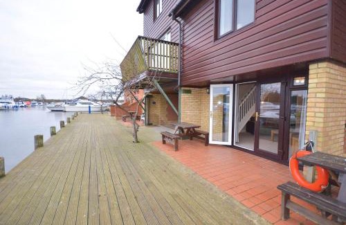 Horning House | Grebe Cottage